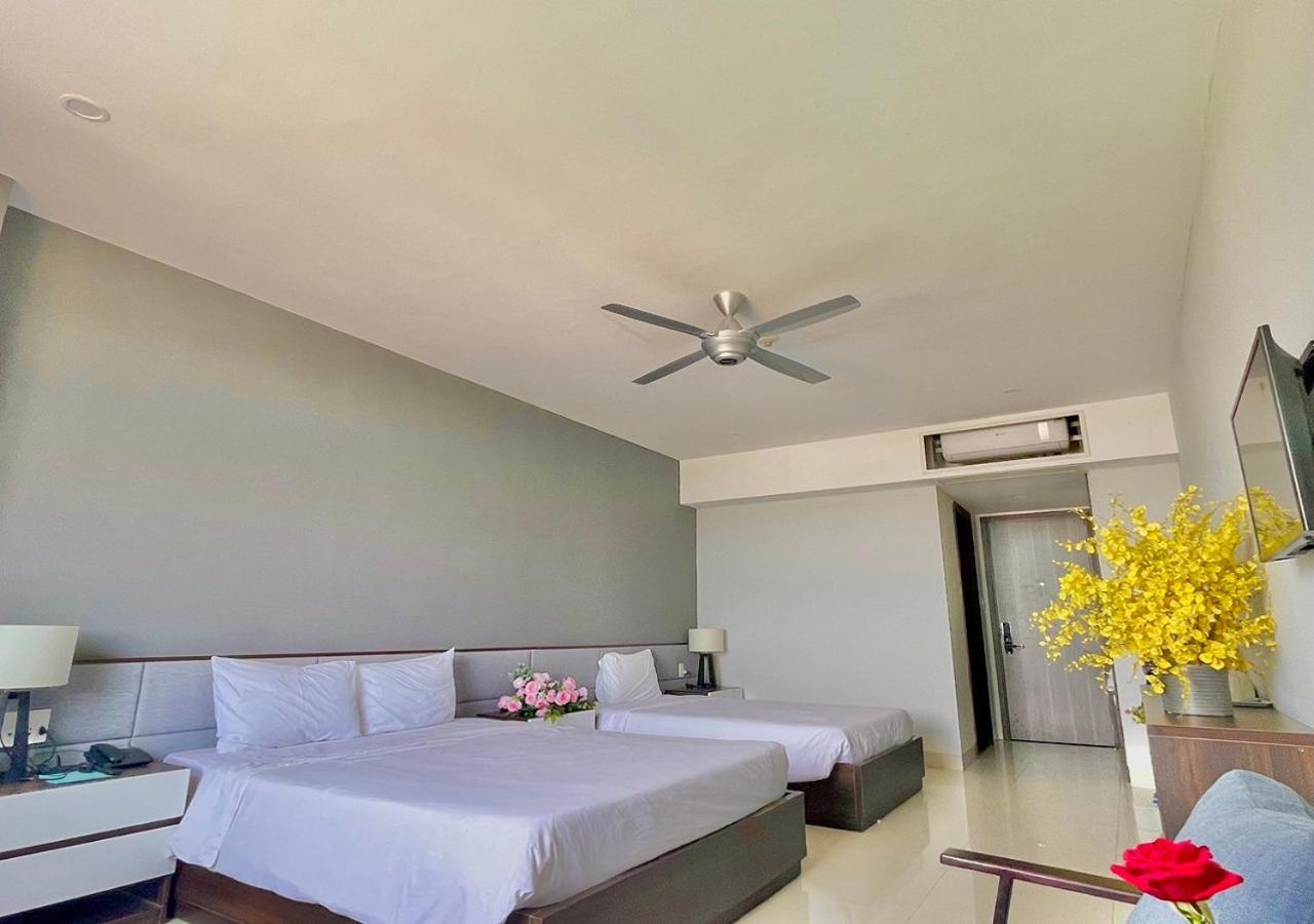My Khe 2 Da Nang Seafront Hotel Esterno foto